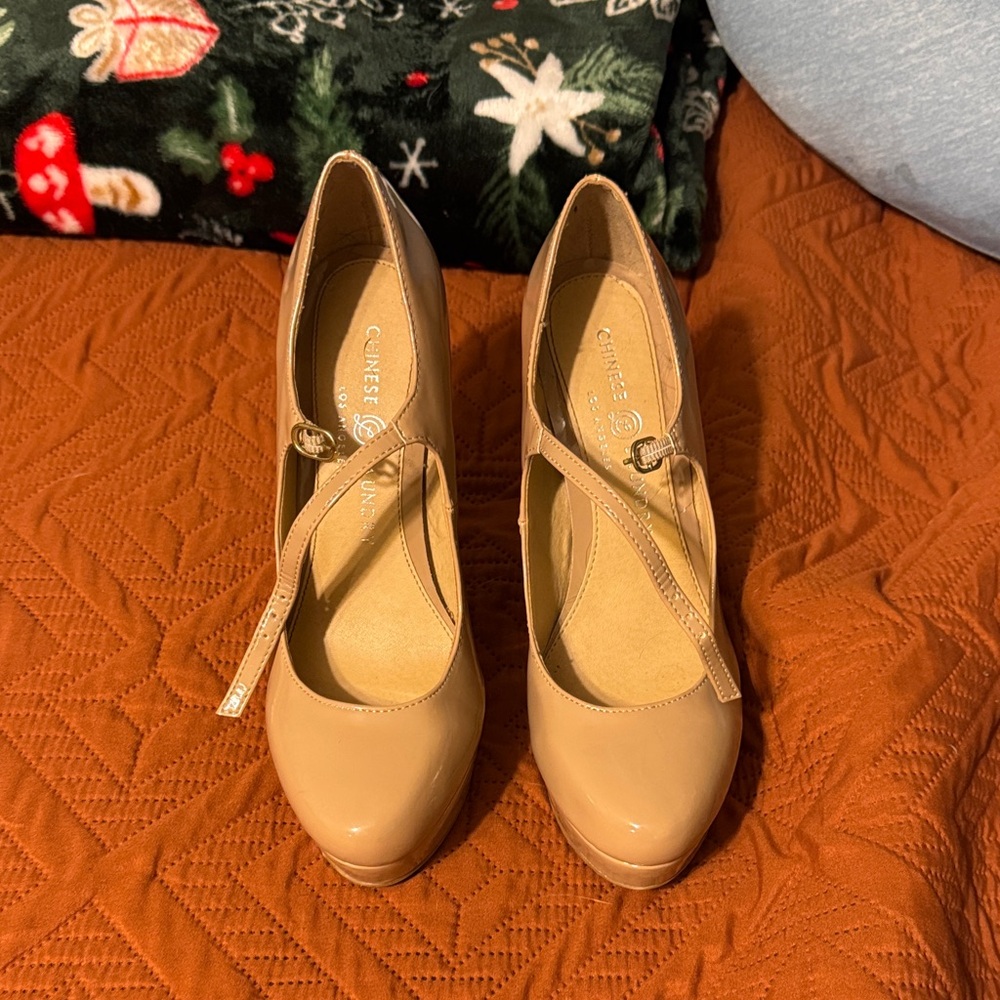 Chinese Laundry Tan Heels